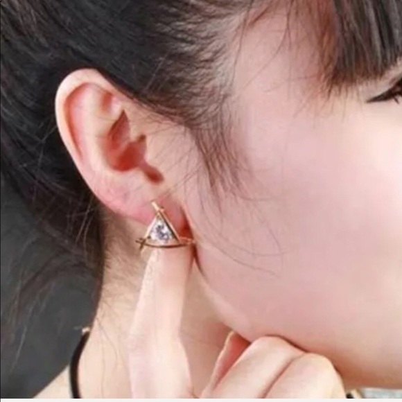 “PURE CLASS” SILVER SOLITAIRE CZ STUD EARRINGS‎ - Picture 4 of 4